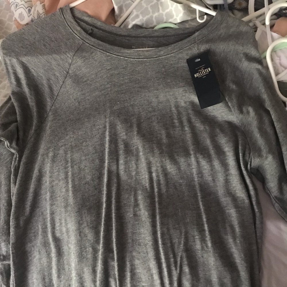 Long Sleeve Gray Hollister Tee